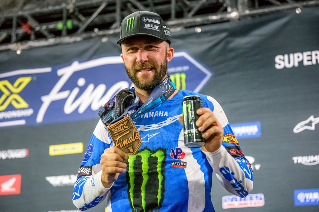 Tomac Earns 450SMX Bronze Medal at Season Finale in Las Vegas image