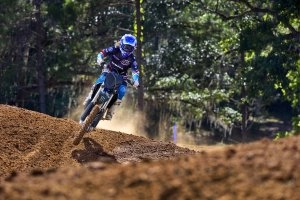 YZ125ME Action 3