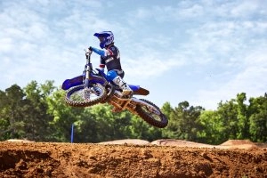 YZ250 Action 12