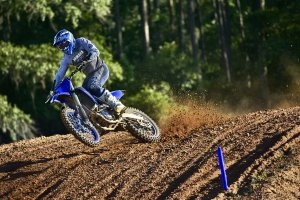 YZ250F Action 7