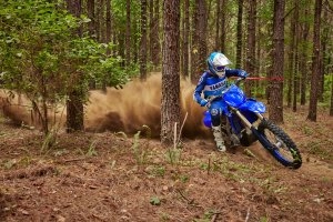 YZ450FX Action 2