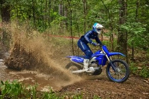 YZ450FX Action 5