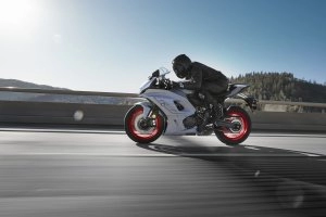 YZF-R7 Action 23