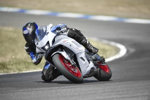 YZF-R7 Action 16