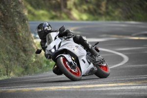 YZF-R7 Action 18