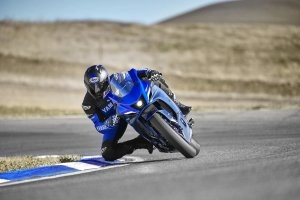 YZF-R7 Action 7